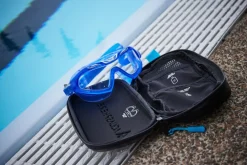 Aqua Sphere Mask brillenkoker black light blue