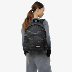 Eastpak Day Pak'r 14 inch laptop rugzak 24 liter refleks dots black