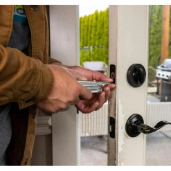 Leatherman Bond multitool stainless