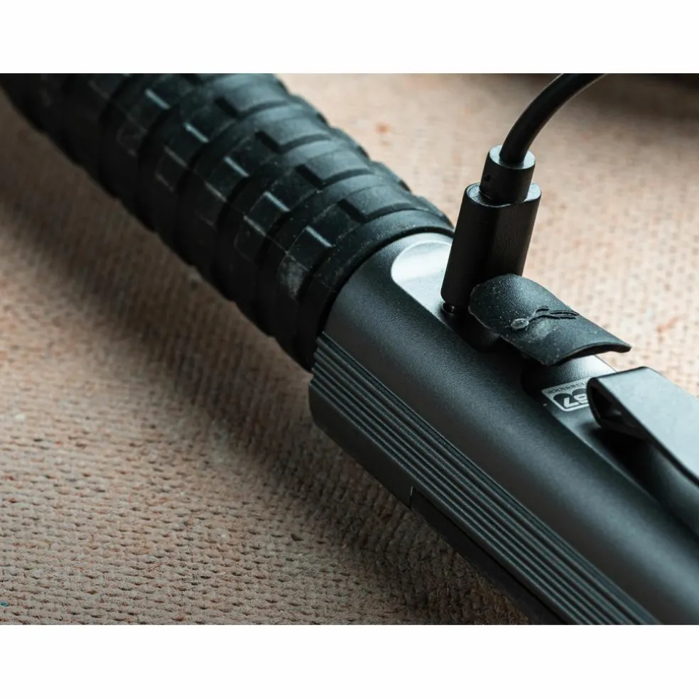 Nebo Big Larry Pro+ oplaadbare zaklamp grijs