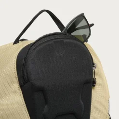 Oakley Bathroom Sink RC 15 inch laptop rugzak 21 liter pebble