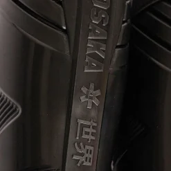 Osaka Scheenbeschermers iconic black