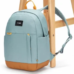 PacSafe GO Anti Theft 13 inch laptop rugzak 15 liter fresh mint