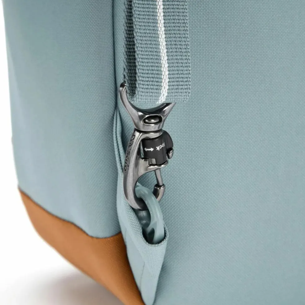 PacSafe GO Anti Theft 13 inch laptop rugzak 15 liter fresh mint