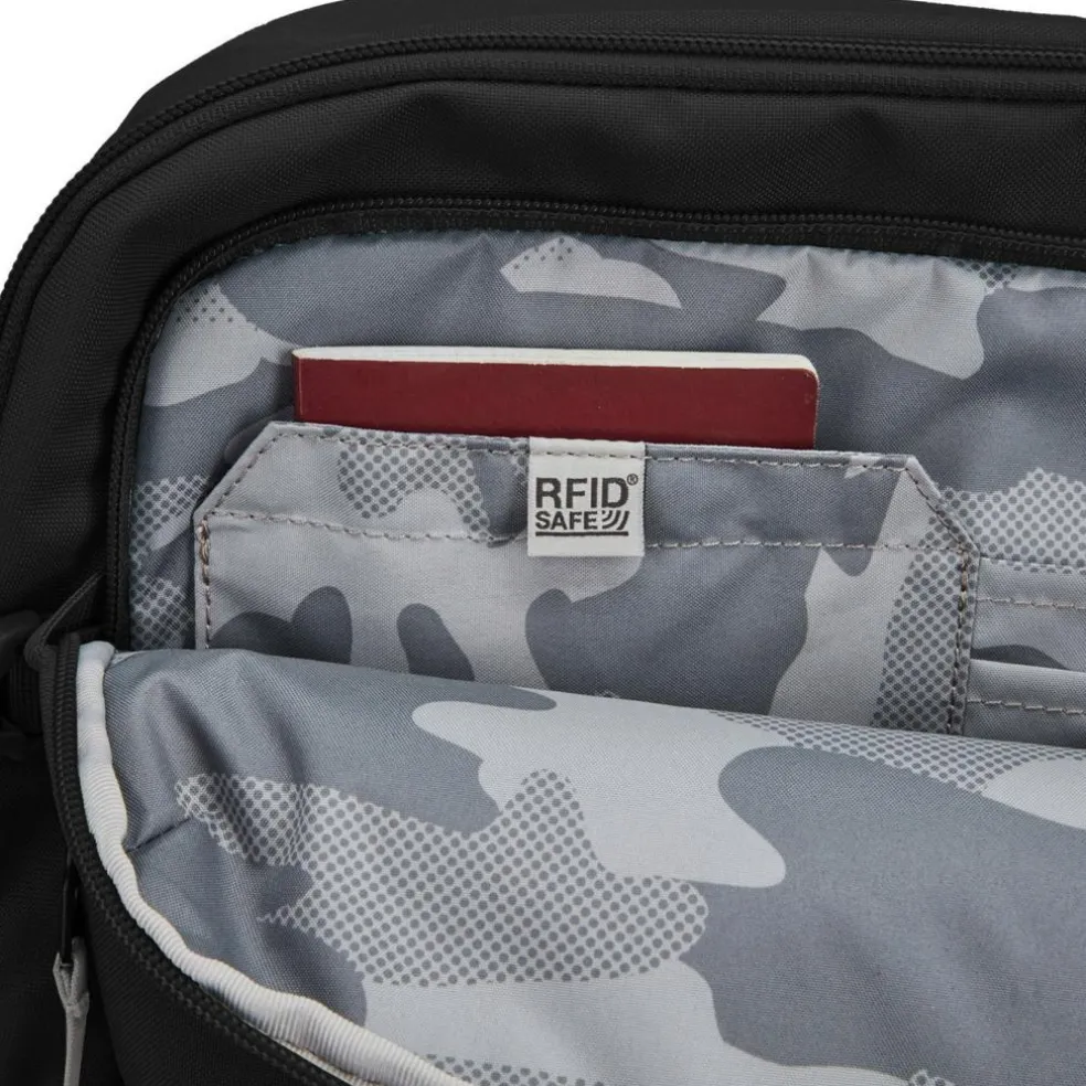 PacSafe GO Anti Theft Carry On rugzak 34 liter jet black