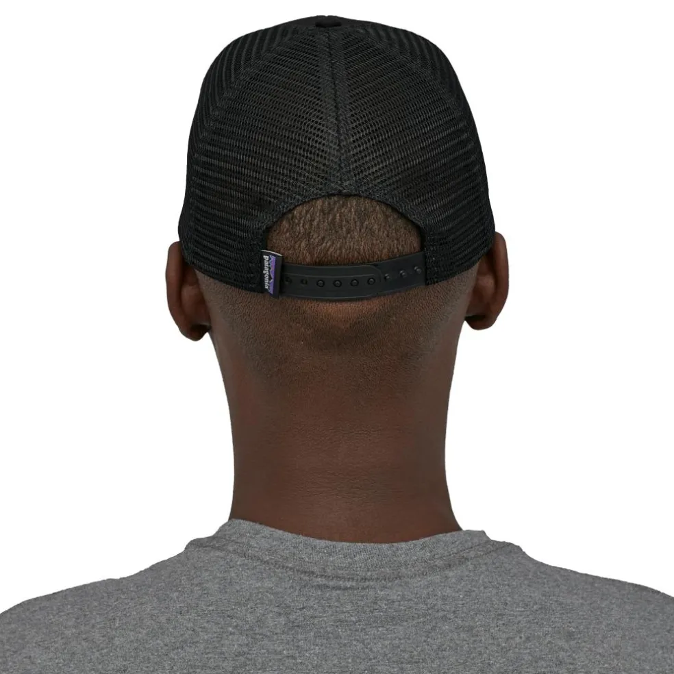 Patagonia P-6 Logo Trucker pet black