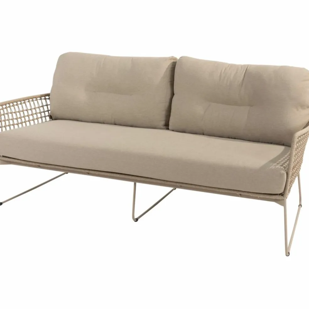 TASTE by 4 Seasons Albano loungebank latte