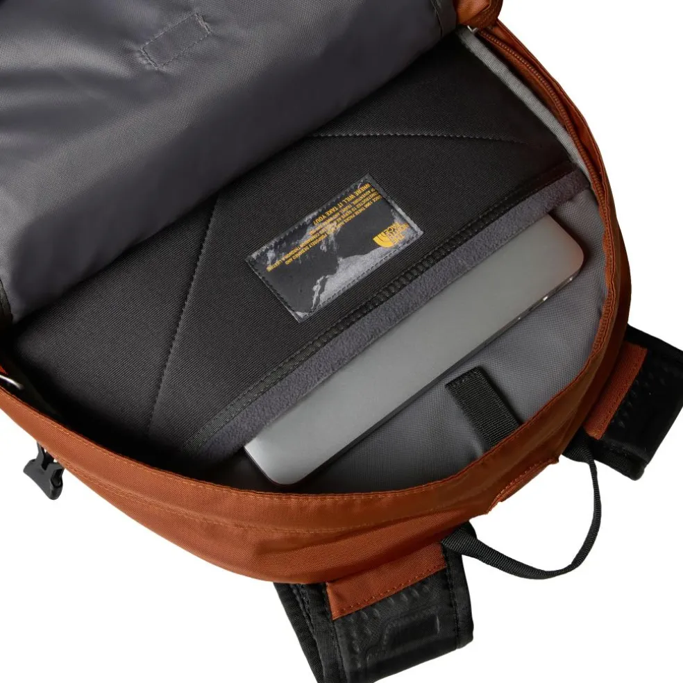 The North Face Borealis Classic 15 inch rugzak 29 liter burnt umber TNF black