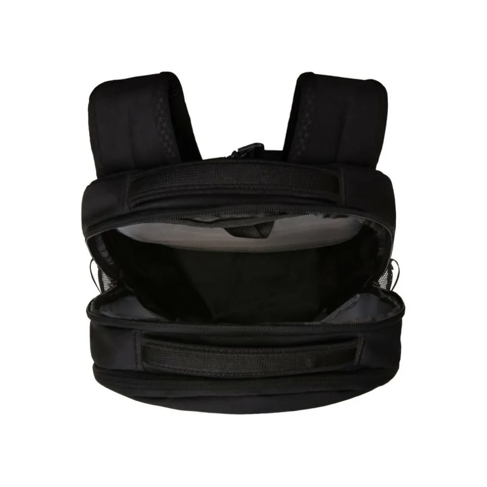 The North Face Jester 16 inch laptop rugzak 28 liter TNF black
